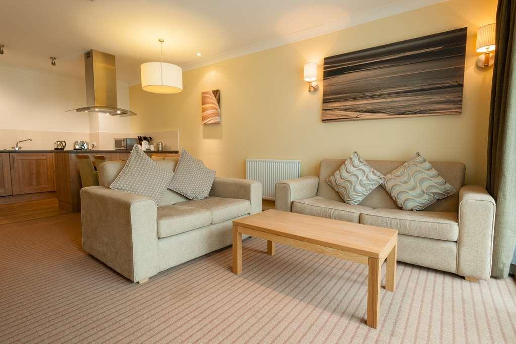 De Vere Cotswold Water Park South Cerney Camera foto
